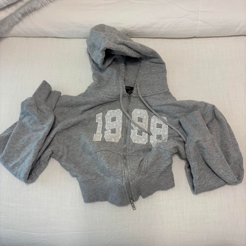 Forever-21 Women's Grey Hoodie